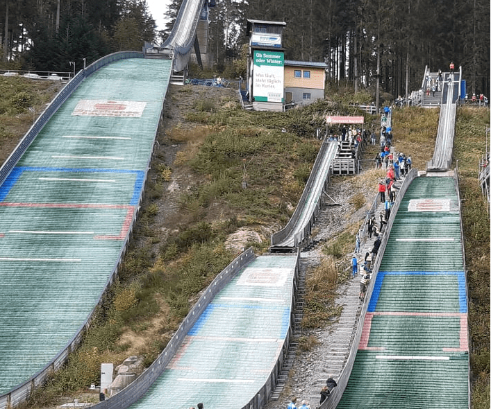 Beim Schüler-Bayerncup der Skispringer und Kombinierer